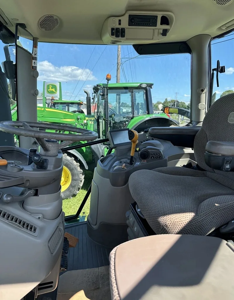 2015 John Deere 6215R (1) — listing photo 7