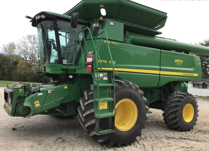 2011 John Deere 9770 STS (5) — listing photo 2