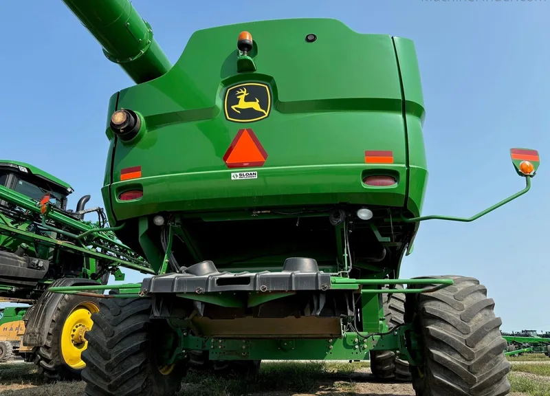 2013 John Deere S680 (2) — listing photo 4