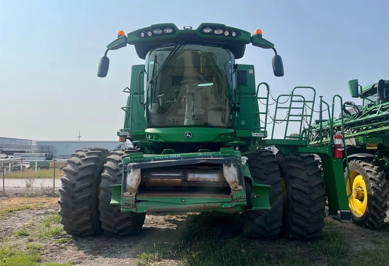 2013 John Deere S680 (2) — listing photo 1