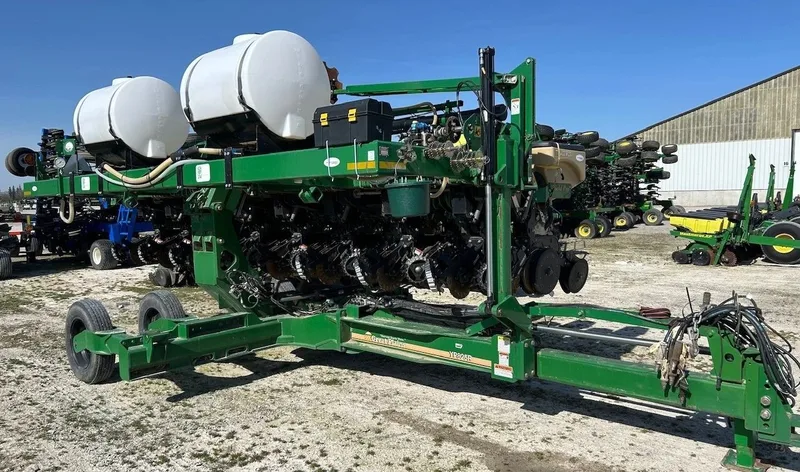 2014 Great Plains YP825R — photo de l’annonce 1