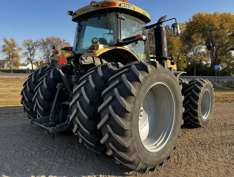 2013 Challenger MT675D — photo de l’annonce 8
