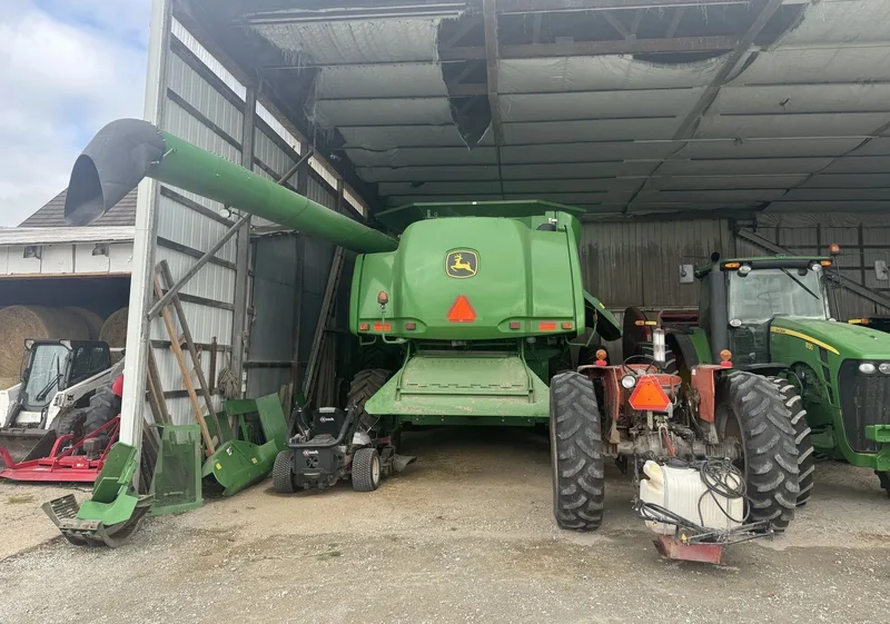 2011 John Deere 9770 STS (3) — listing photo 7