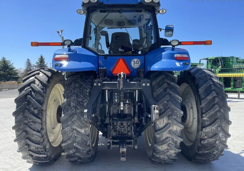 2014 New Holland T8.330 — photo de l’annonce 4