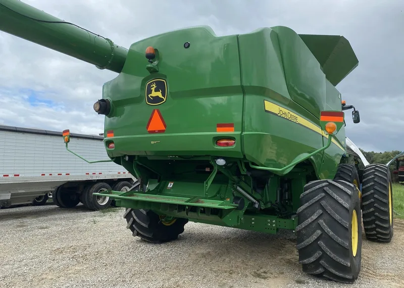 2013 John Deere S690 (1) — listing photo 5