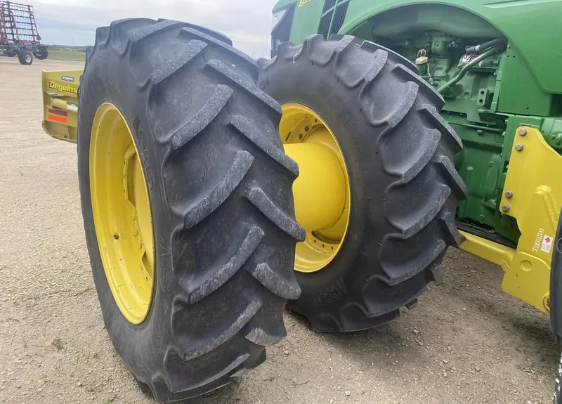 2015 John Deere 8295R — listing photo 10