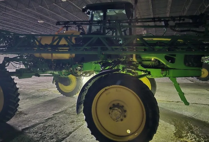 2014 John Deere 4630 (2) — listing photo 2
