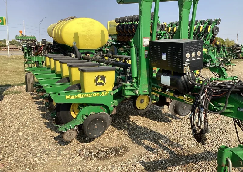 2009 John Deere 1770NT (1) — photo de l’annonce 1