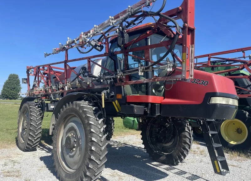 2014 Case IH 3230 — listing photo 4