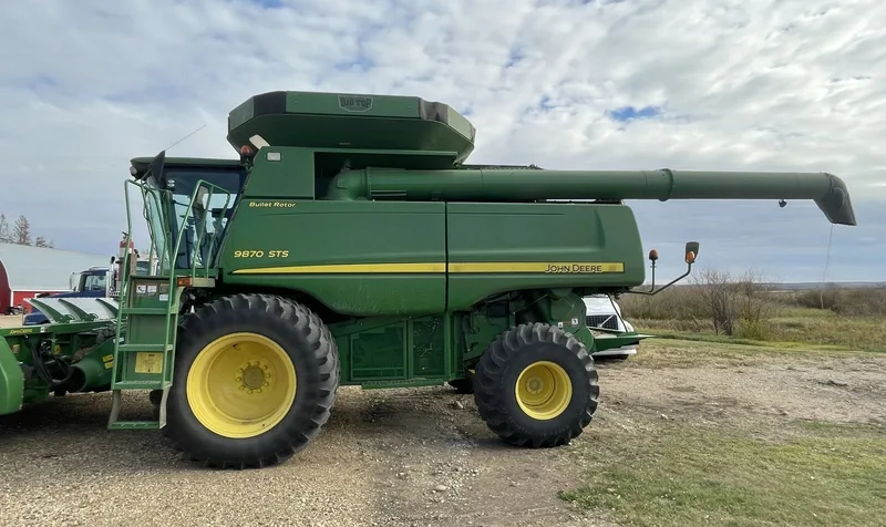 2010 John Deere 9870 STS (7) — listing photo 5