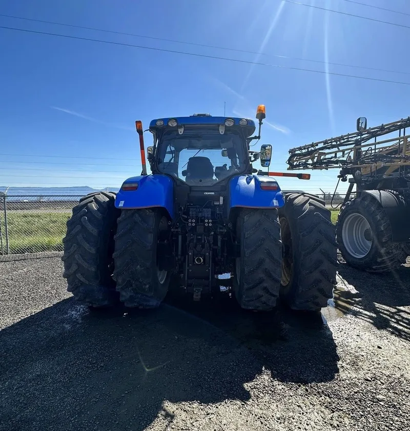 2014 New Holland T7-270 — listing photo 2