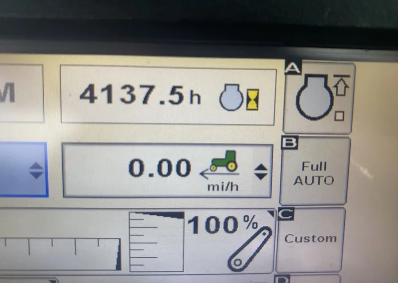 2011 John Deere 7230R — listing photo 2