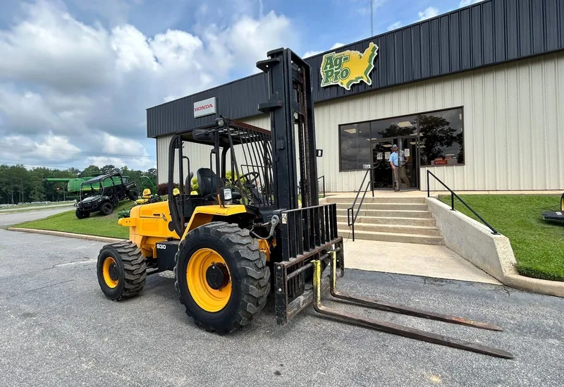 2017 JCB 930-4 — photo de l’annonce 1