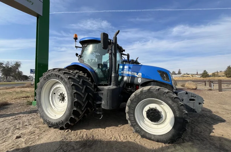2014 New Holland T7.260 — listing photo 6
