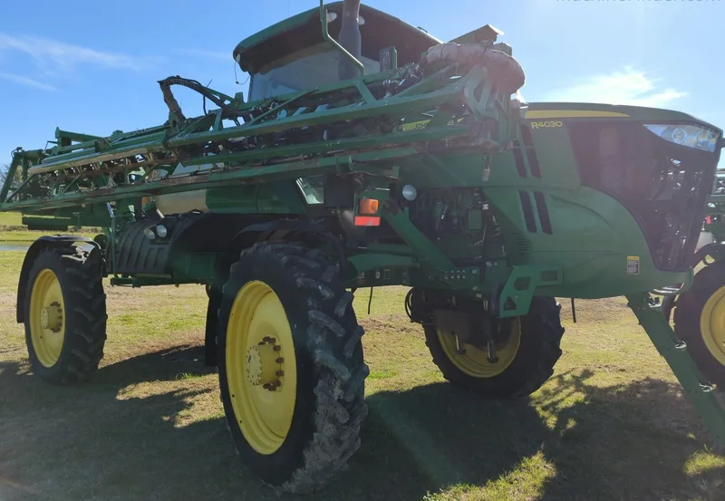 2014 John Deere R4030 — photo de l’annonce 2