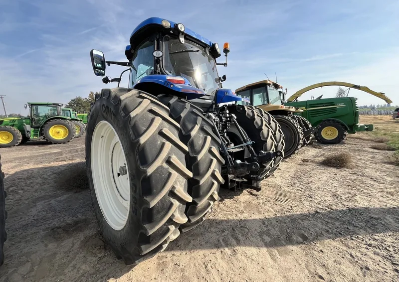 2014 New Holland T7.260 — listing photo 8