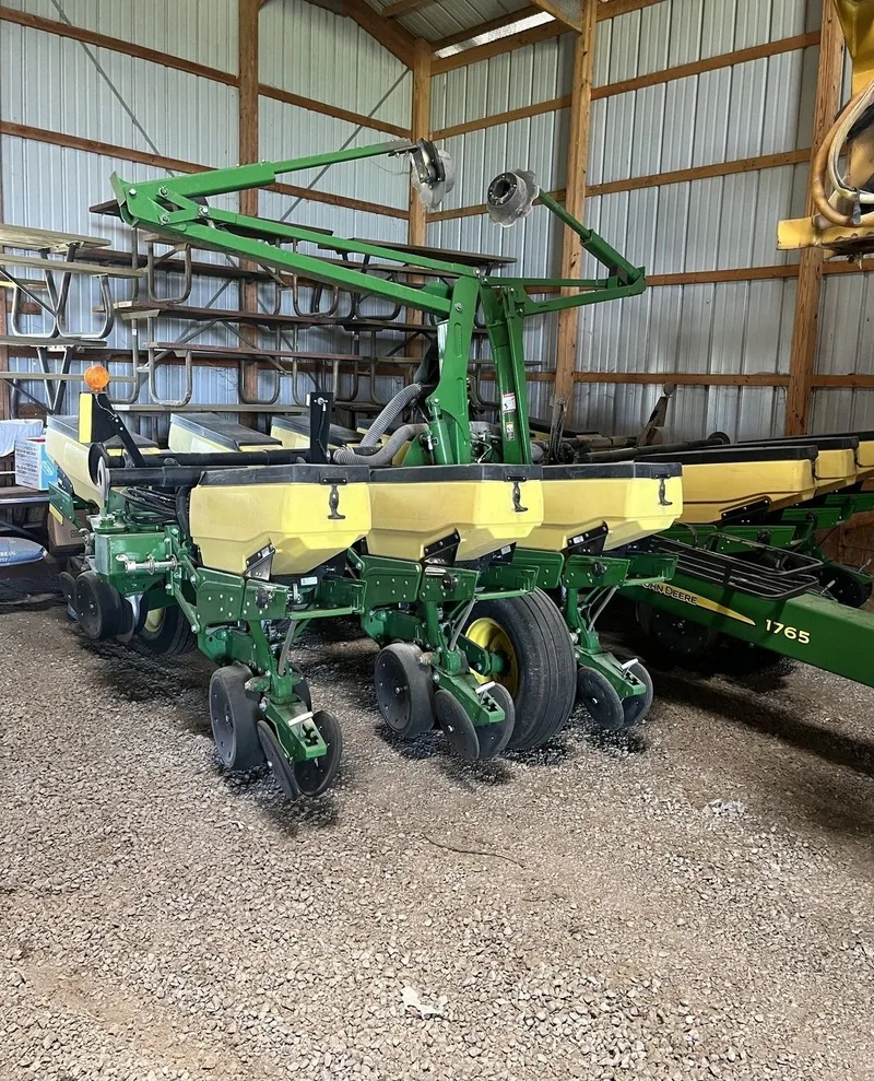 2016 John Deere 1765 (ON HOLD) — photo de l’annonce 1