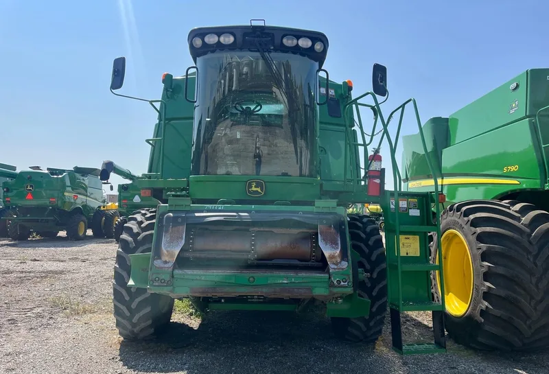 2011 John Deere 9870 STS (1) — photo de l’annonce 2
