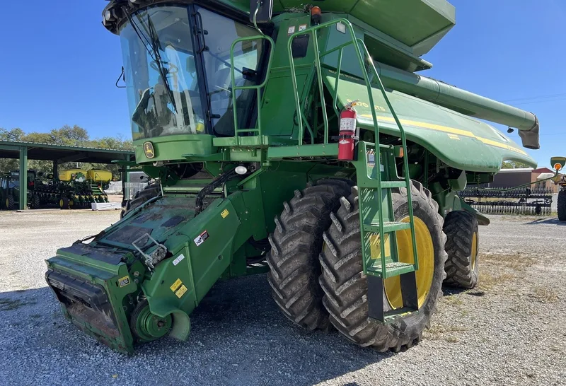 2010 John Deere 9670 STS (1) — listing photo 1
