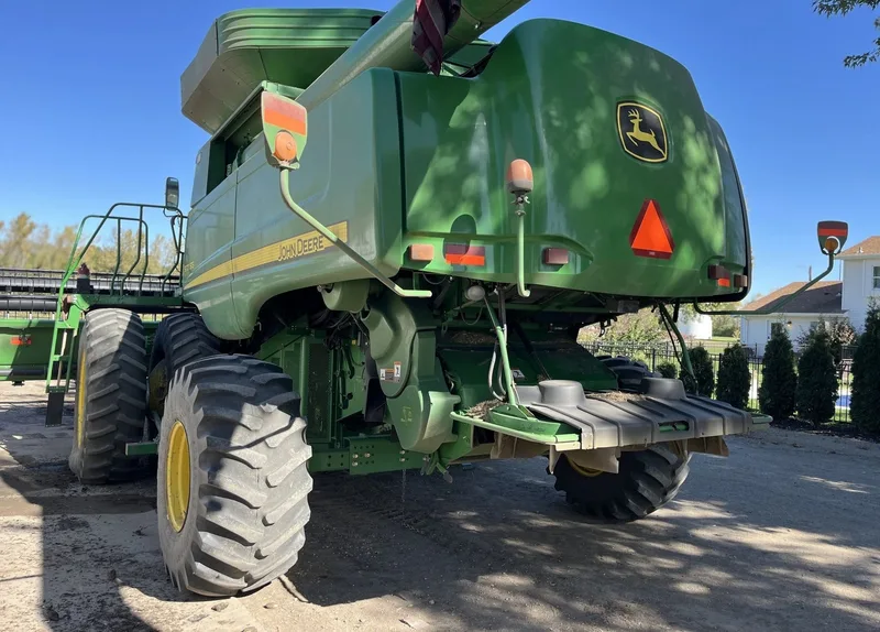 2011 John Deere 9770 STS (4) — listing photo 4