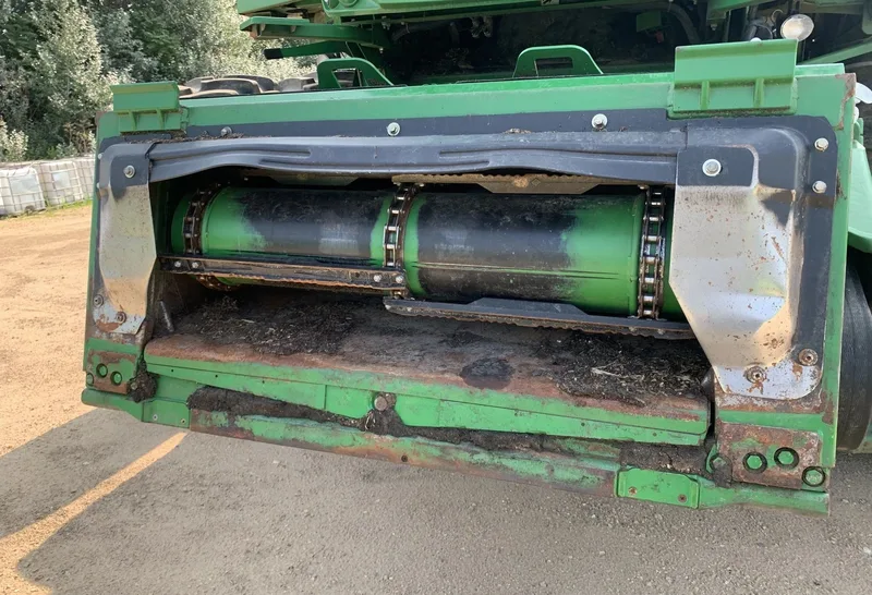 2013 John Deere S690 — listing photo 7
