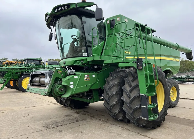 2014 John Deere S670 — photo de l’annonce 1