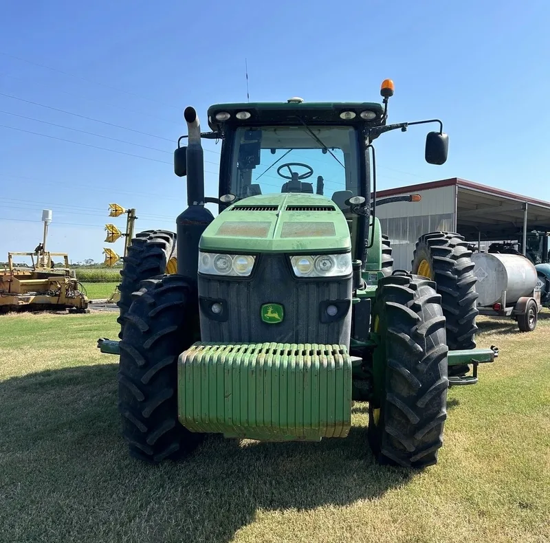 2011 John Deere 8310R — listing photo 6