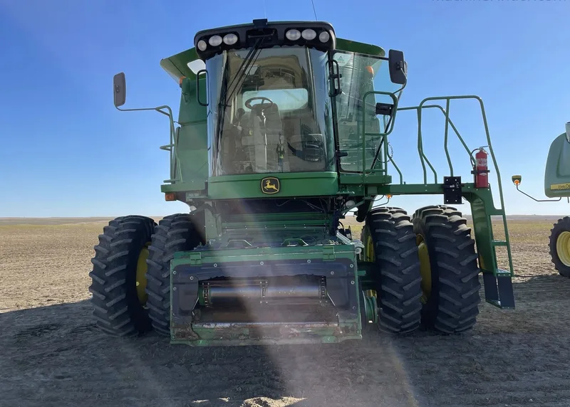 2010 John Deere 9770 STS (5) — listing photo 2