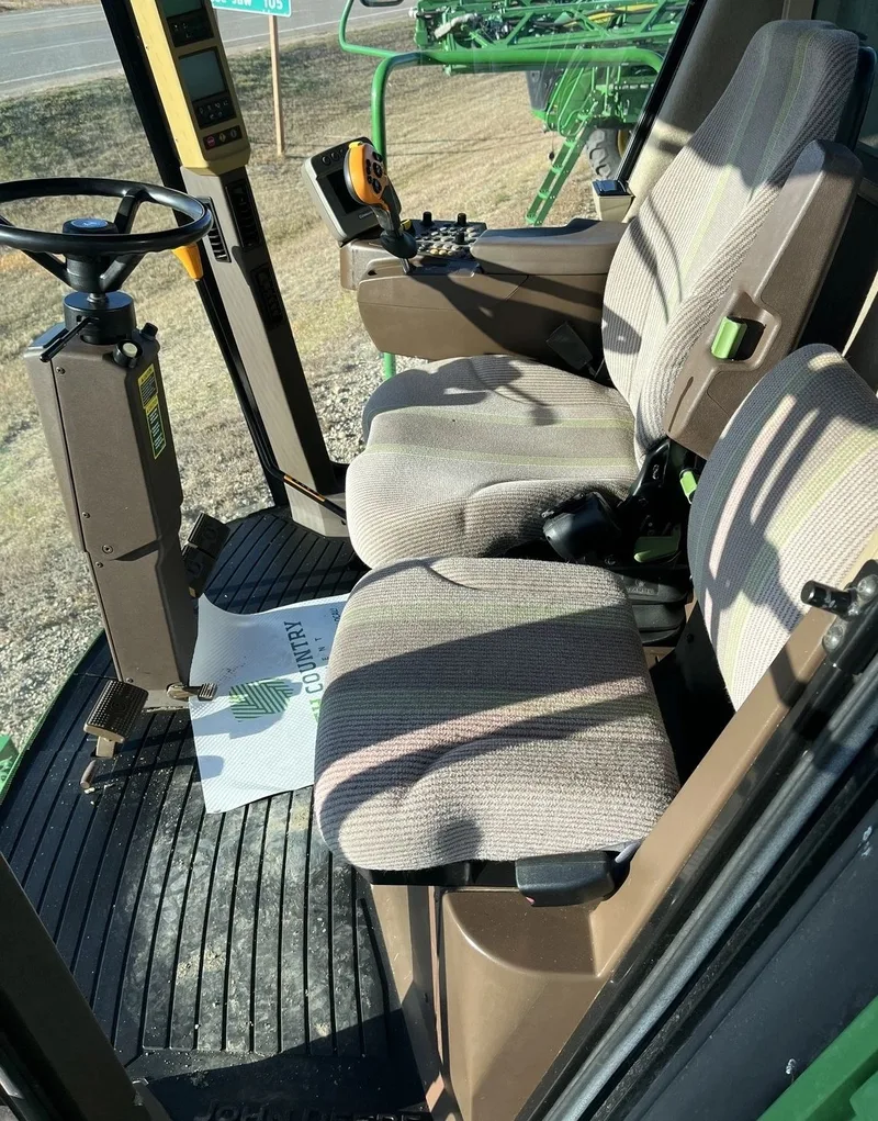 2011 John Deere 9770 STS (7) — listing photo 7