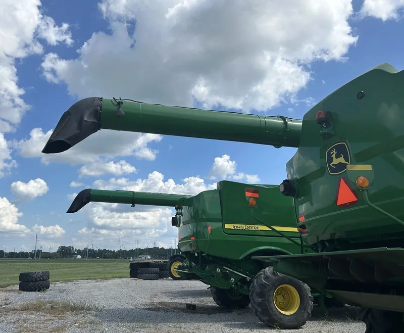 2013 John Deere S670 (1) — listing photo 3