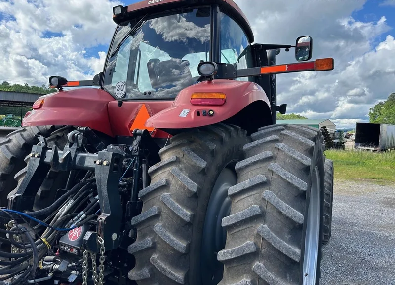 2014 Case IH 315 MAGNUM — listing photo 8