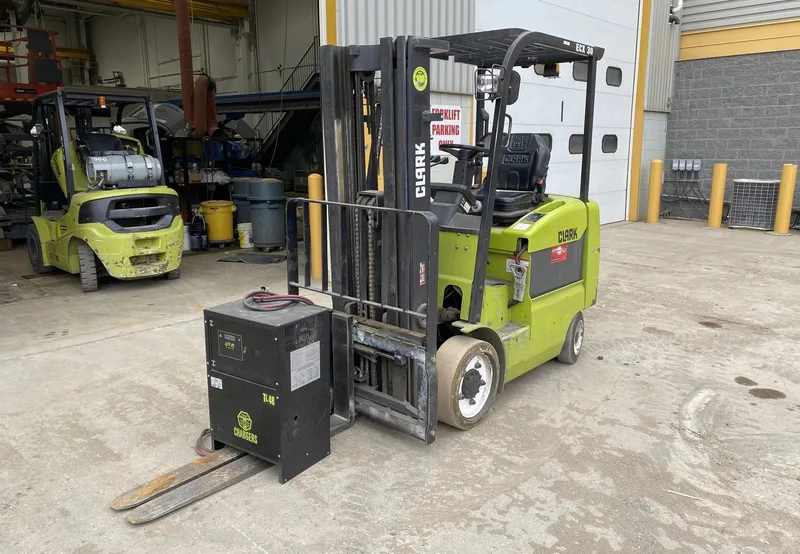 2018 Clark ECX30 — photo de l’annonce 1