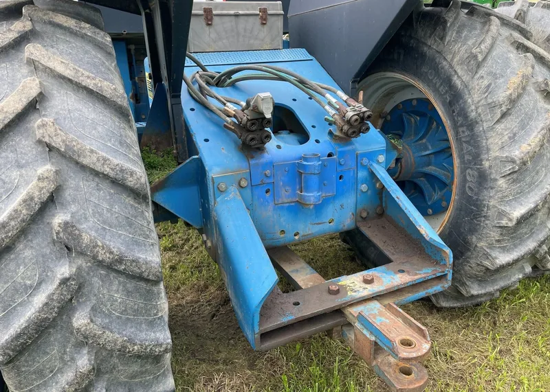 1993 Ford Versatile 846 — photo de l’annonce 3