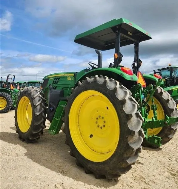 2017 John Deere 6130M — listing photo 6