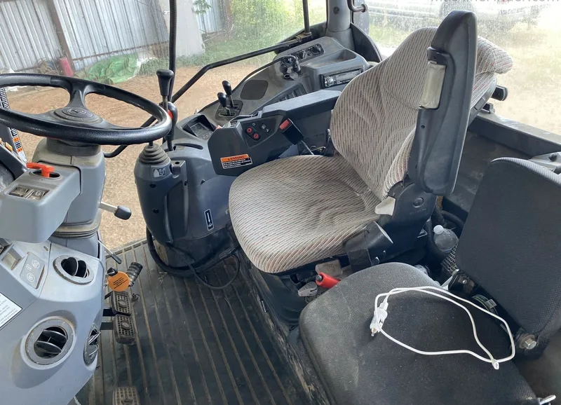 2018 Kubota M6-131 — listing photo 6