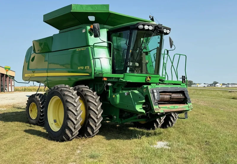 2010 John Deere 9770 STS — listing photo 5