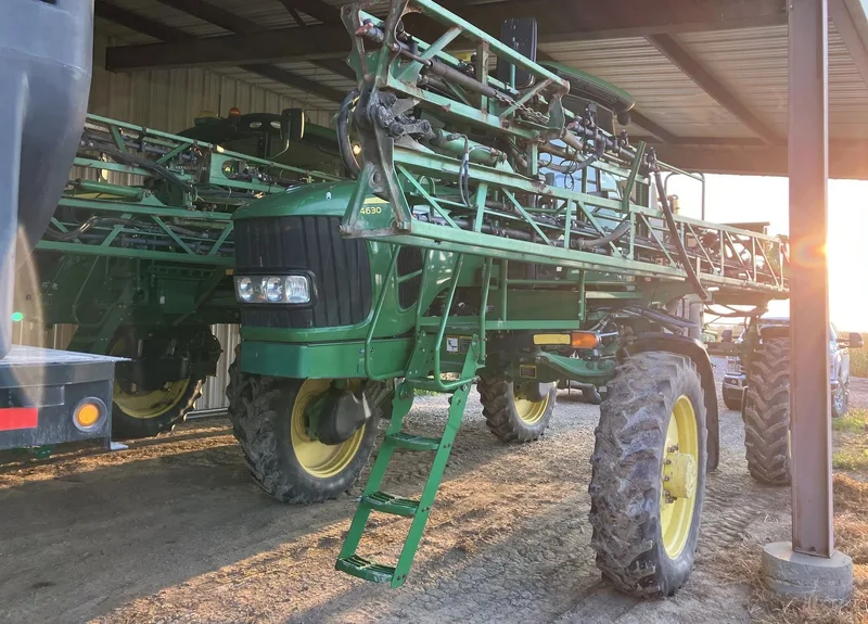 2014 John Deere 4630 (1) — listing photo 6