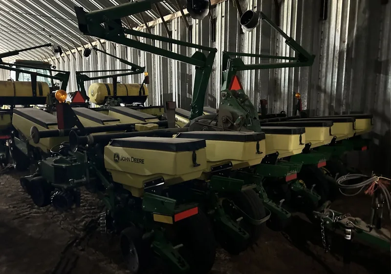 2017 John Deere 1765 (1) — photo de l’annonce 1