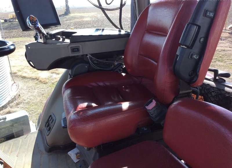 2011 Case IH Magnum 340 — listing photo 10
