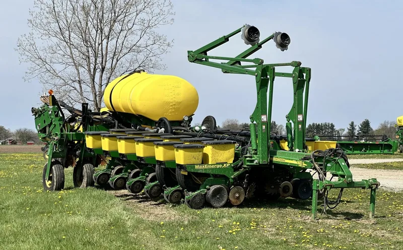 2009 John Deere 1770NT (3) — photo de l’annonce 1