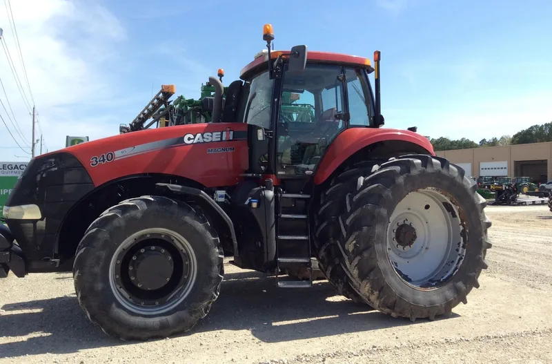 2011 Case IH Magnum 340 — listing photo 1