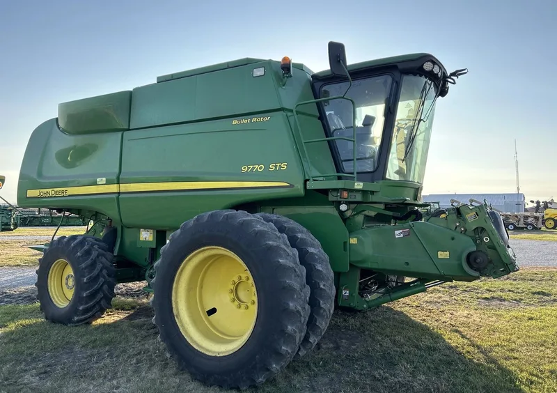 2011 John Deere 9770 STS — photo de l’annonce 8