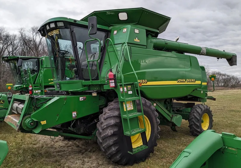 2001 John Deere 9550 — listing photo 8