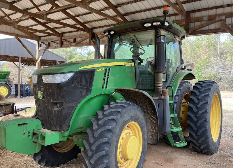 2012 John Deere 7230R — listing photo 6