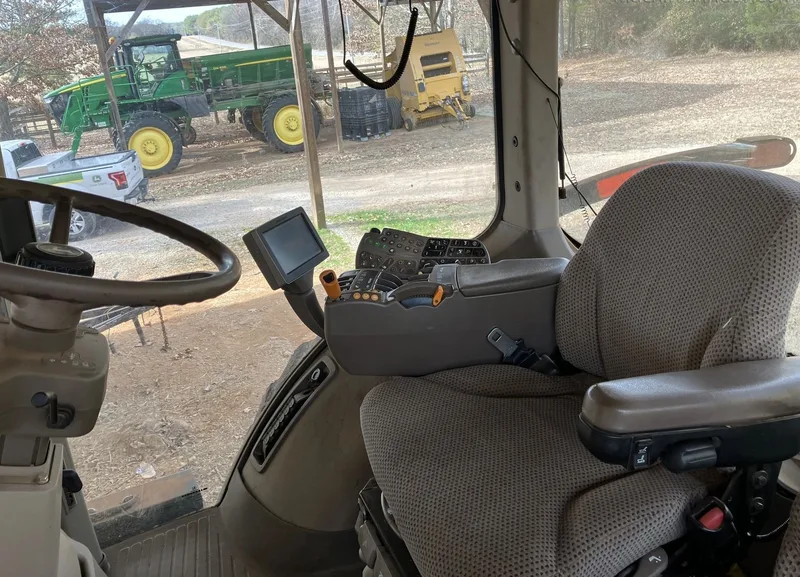 2012 John Deere 7230R — listing photo 4