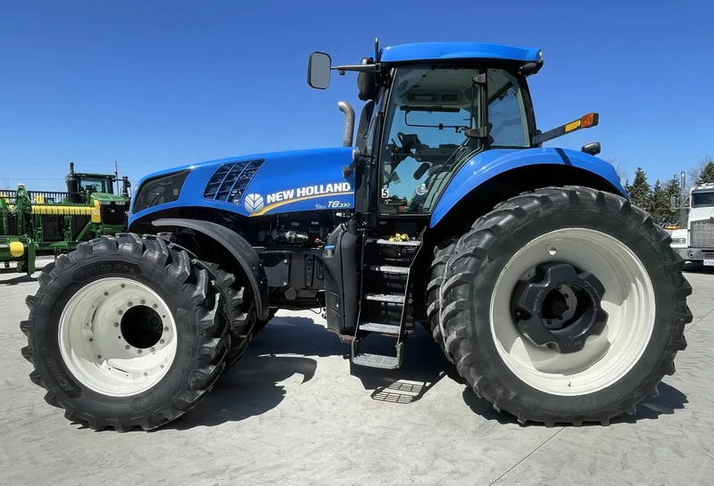 2014 New Holland T8.330 — photo de l’annonce 3