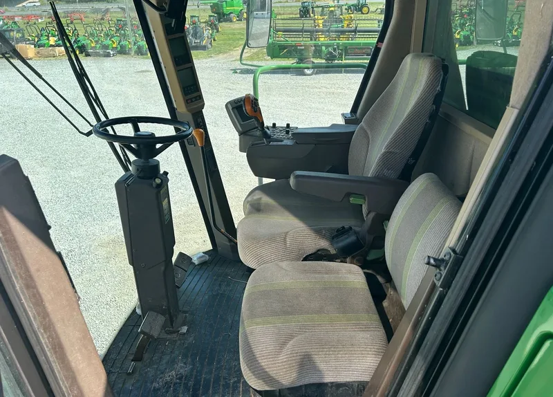 2010 John Deere 9570 STS (2) — listing photo 5