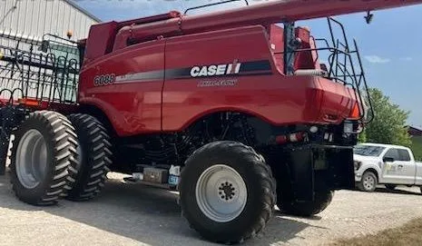 2011 Case IH 6088 — listing photo 1
