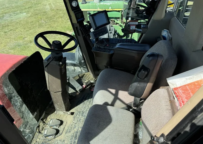2011 Versatile SX275 — photo de l’annonce 6