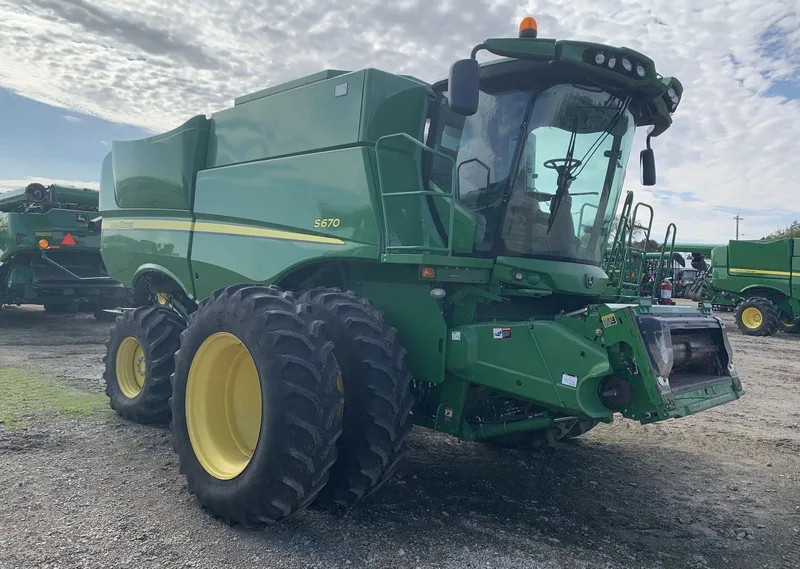 2013 John Deere S670 — photo de l’annonce 1